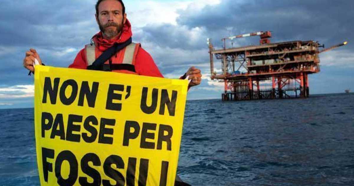 ''Petrolio'', in un documentario ''l'affare trivelle": una storia che parte da lontano